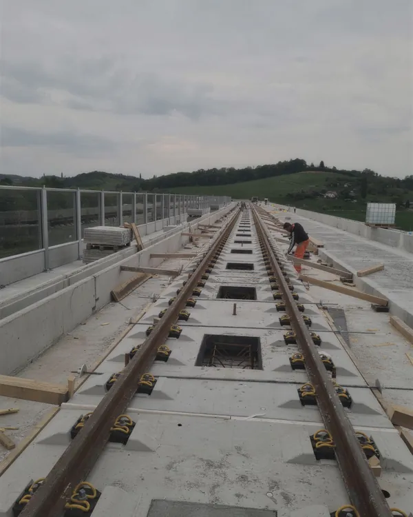 Betonska dela na železniškem viaduktu